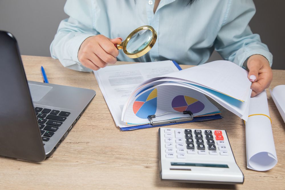 現代のビジネスのための専門的な財務監査ソリューション